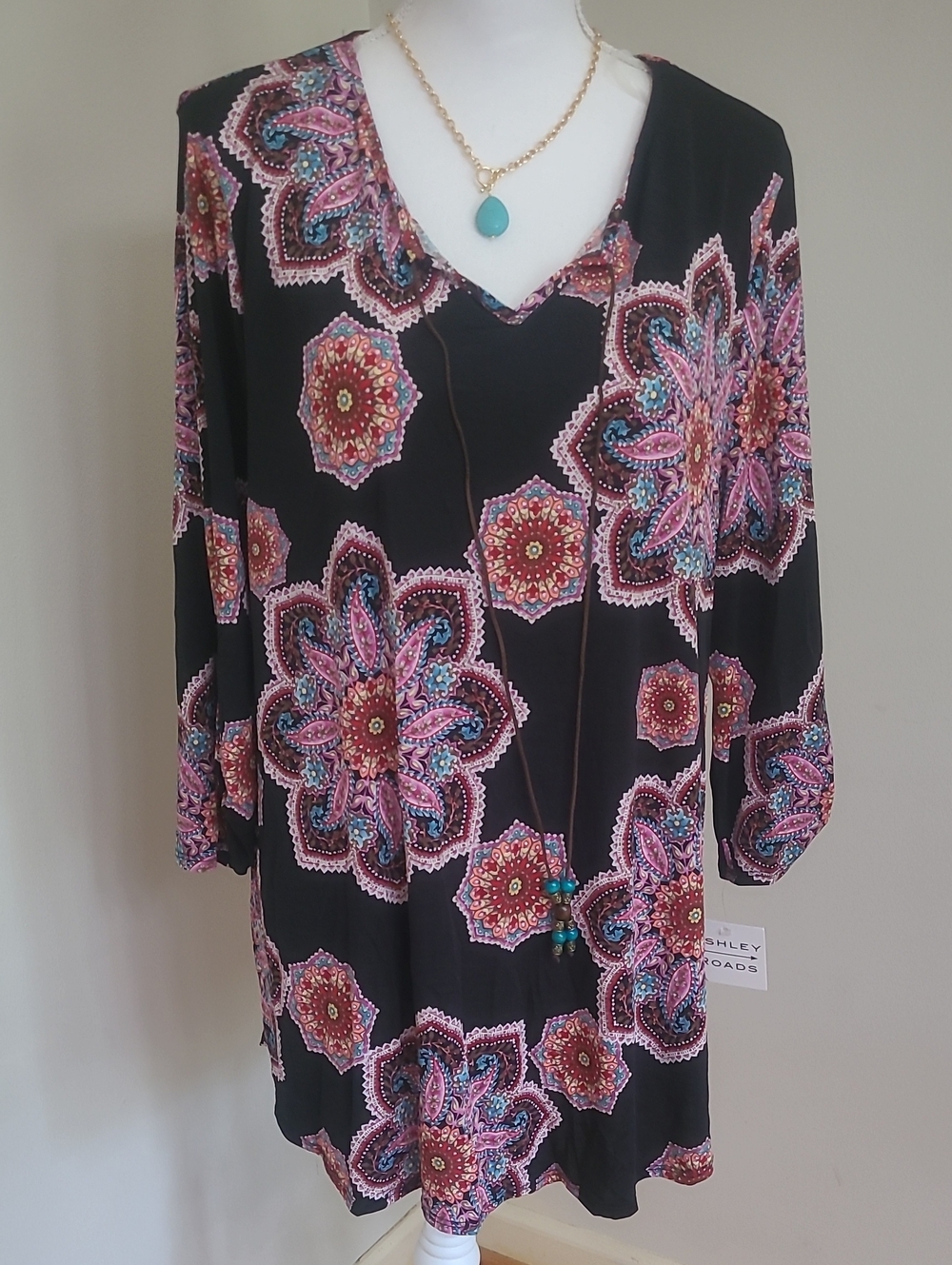 Women's Black Floral Medallion V-Neck Tunic
